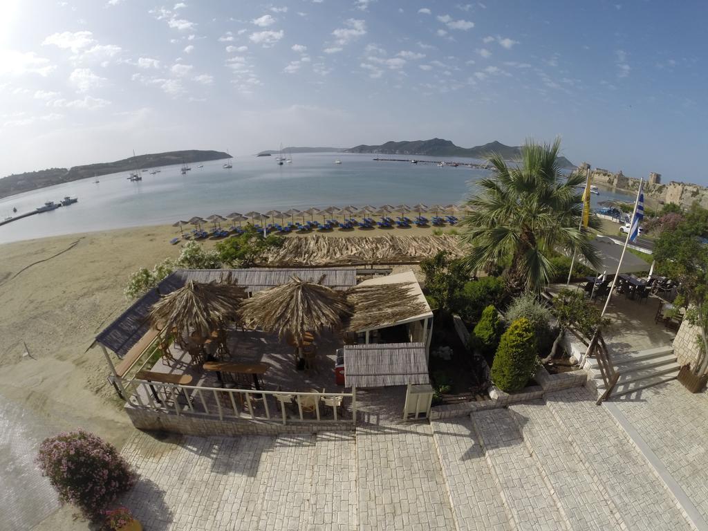 Methoni Beach Hotel Экстерьер фото