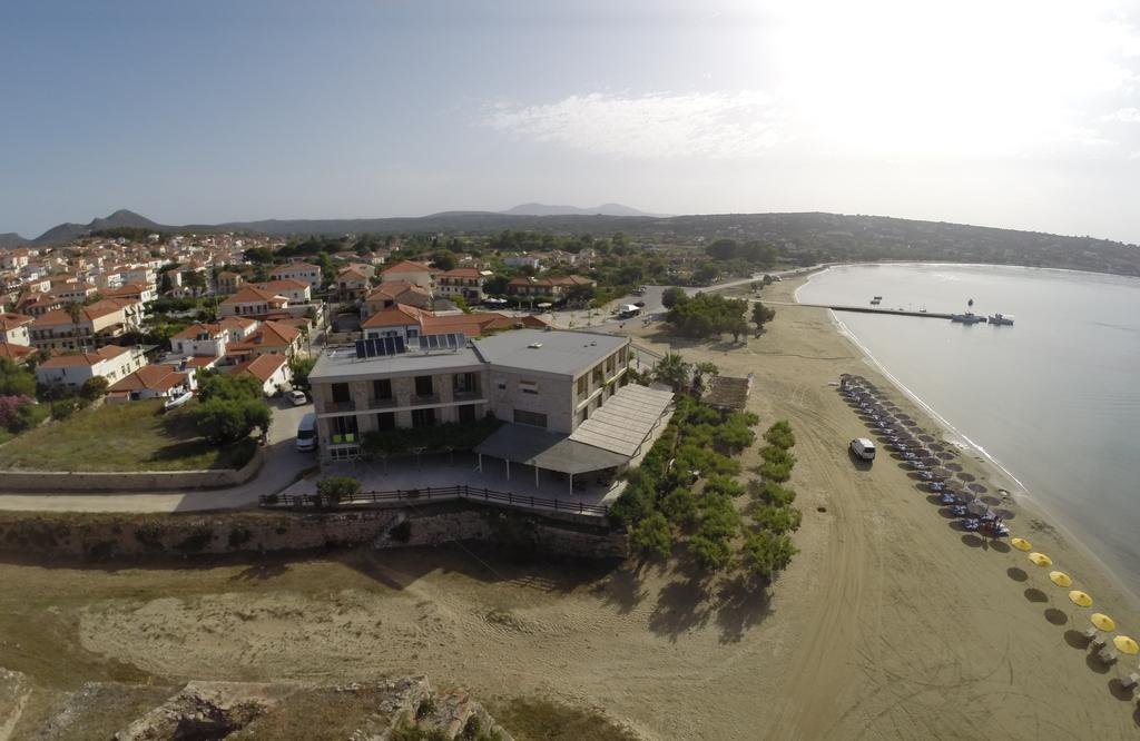 Methoni Beach Hotel Экстерьер фото