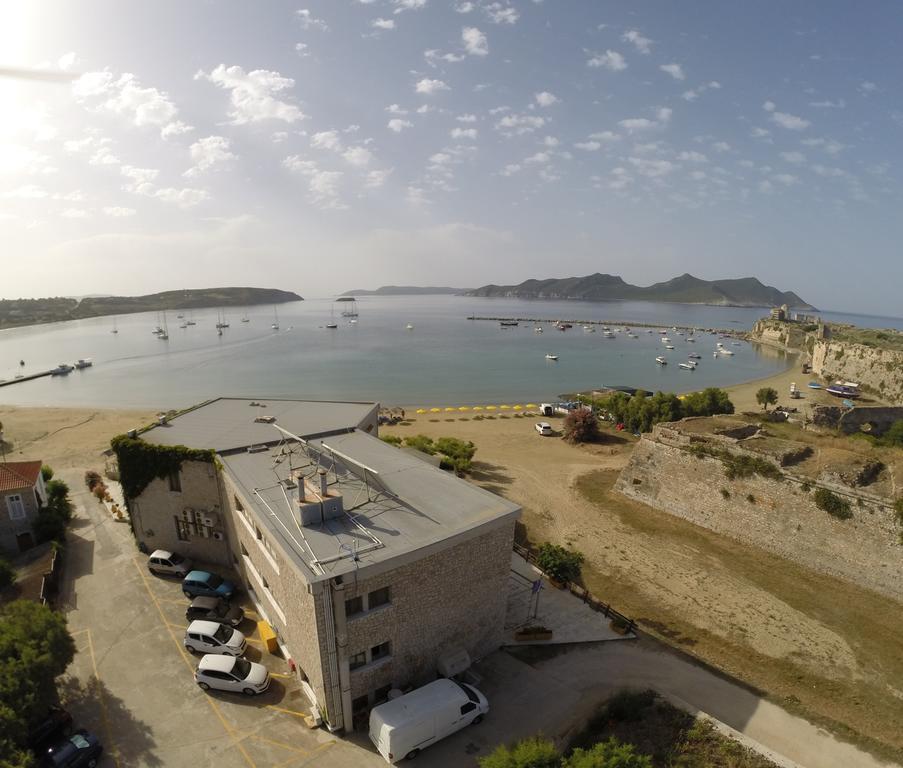 Methoni Beach Hotel Экстерьер фото