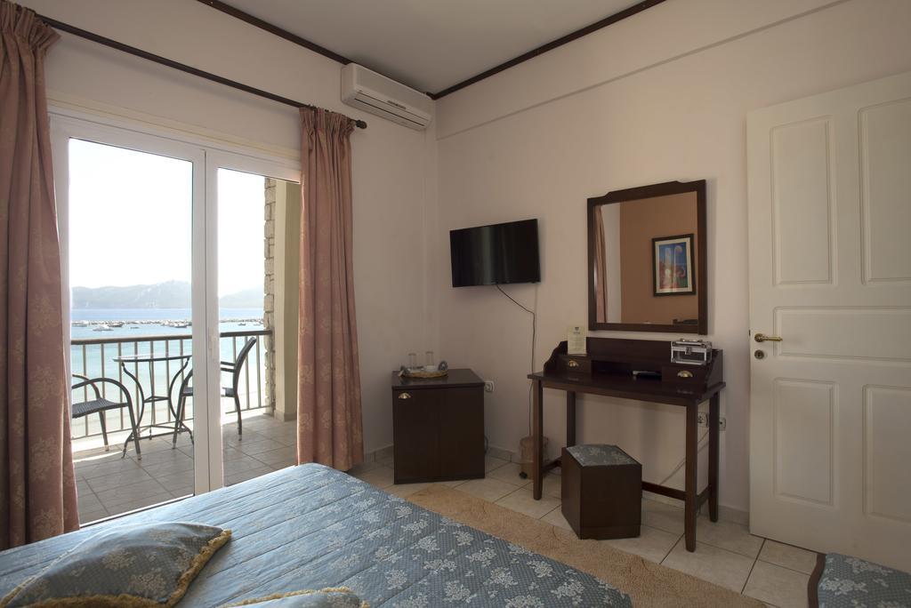 Methoni Beach Hotel Экстерьер фото