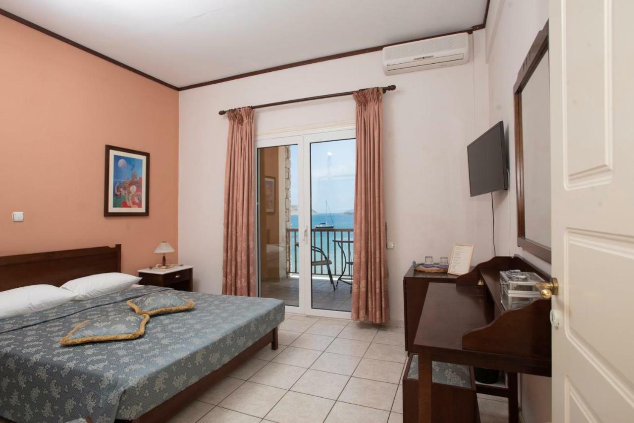 Methoni Beach Hotel Экстерьер фото